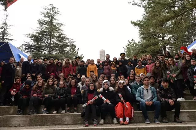 2'nci İnönü Zaferi'nin 98. Yıl Dönümü Kutlandı 2'nci İnönü Zaferi'nin 98. Yıl Dönümü Kutlandı
