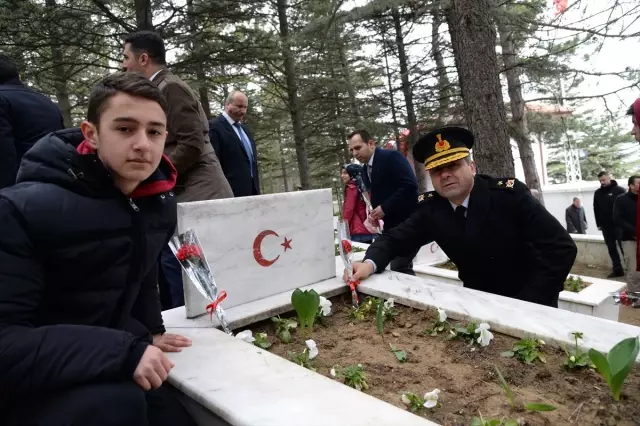 2'nci İnönü Zaferi'nin 98. Yıl Dönümü Kutlandı 2'nci İnönü Zaferi'nin 98. Yıl Dönümü Kutlandı