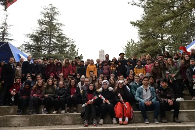 2'nci İnönü Zaferi'nin 98. Yıl Dönümü Kutlandı 2'nci İnönü Zaferi'nin 98. Yıl Dönümü Kutlandı