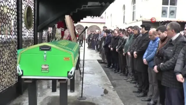 Belediye Başkanı Yaralanmış, Yeğeni Hayatını Kaybetmişti... Dölekli Son Yolculuğuna Uğurlandı Belediye Başkanı Yaralanmış, Yeğeni Hayatını Kaybetmişti... Dölekli Son Yolculuğuna Uğurlandı