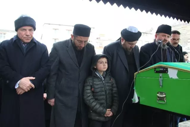 Dölekli Son Yolculuğuna Uğurlandı Dölekli Son Yolculuğuna Uğurlandı