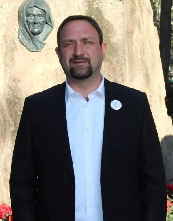 İzmir'de 30 İlçeden 24'ünde Seçimi CHP Kazandı