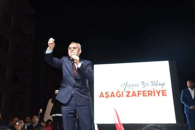 Keşan'da AK Parti ve CHP Aynı Zamanda Zafer Yürüyüşü Yaptı! Kazananı 12 Oy Belirledi