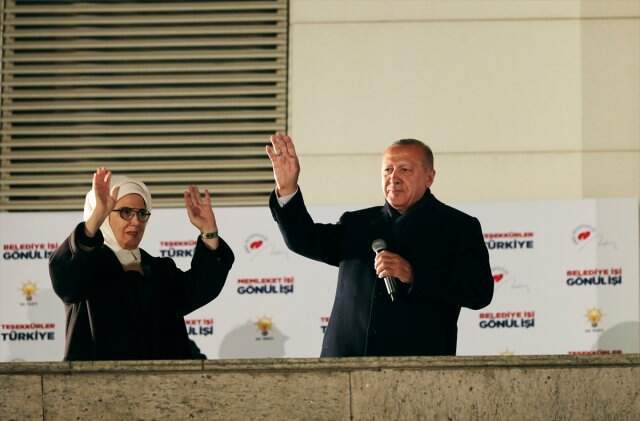 Son Dakika! Erdoğan'dan Balkon Konuşmasından 'İmamoğlu' İması: İstanbul Seçmenimiz Büyükşehri Vermiş Olsa da İlçeleri Vermedi