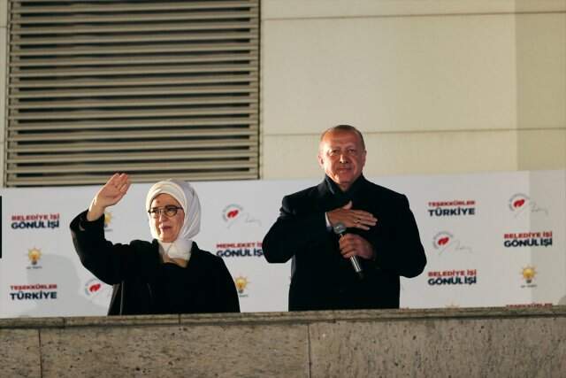 Son Dakika! Erdoğan'dan Balkon Konuşmasından 'İmamoğlu' İması: İstanbul Seçmenimiz Büyükşehri Vermiş Olsa da İlçeleri Vermedi