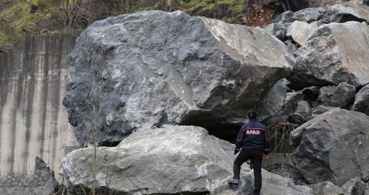 Tünelde Göçük Meydana Geldi! Korkutan Manzara Gün Ağarınca Ortaya Çıktı