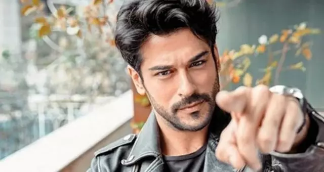 Burak Özçivit Uzun Saçlarıyla Alay Konusu Oldu! Burak Özçivit Uzun Saçlarıyla Alay Konusu Oldu!
