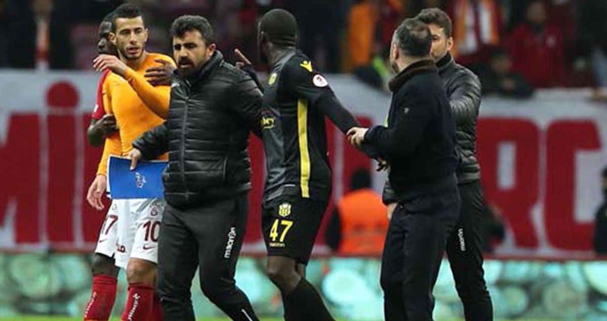 Maç Sonunda Malatyasporlu Kamara, Ndiaye'nin Üzerine Yürüdü