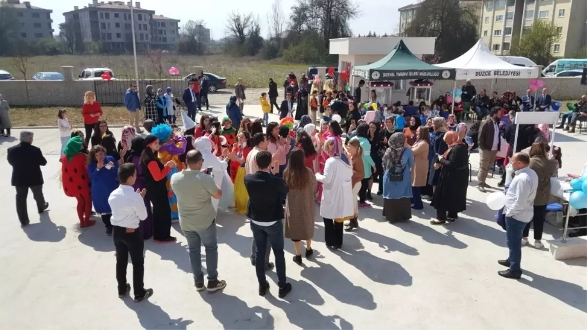 Otizm Farkındalık Günün Kutladılar