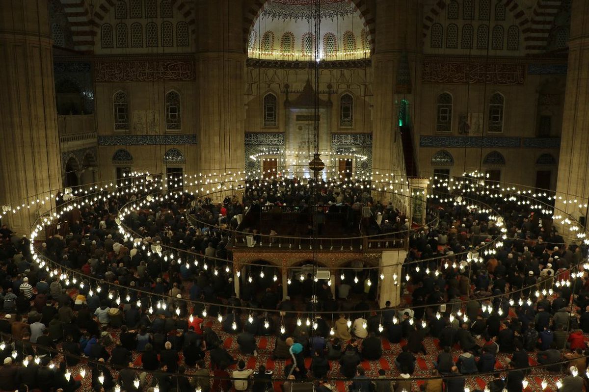 Selimiye Camii'nde Miraç Kandili Coşkusu