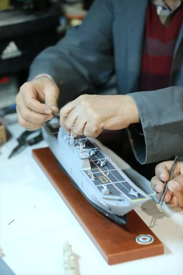 Yüzen Askeri Üs' Denizle Buluşmadan Maketini Yaptı Yüzen Askeri Üs' Denizle Buluşmadan Maketini Yaptı