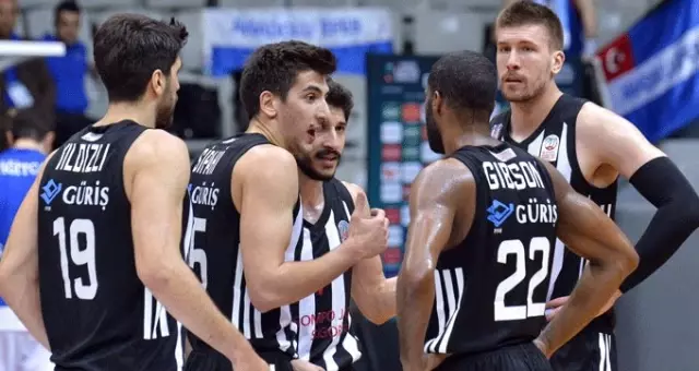 Beşiktaş Sompo Japan Oyuncuları, Ödemelerini Alamadıkları İçin İdmana Çıkmadı Beşiktaş Sompo Japan Oyuncuları, Ödemelerini Alamadıkları İçin İdmana Çıkmadı