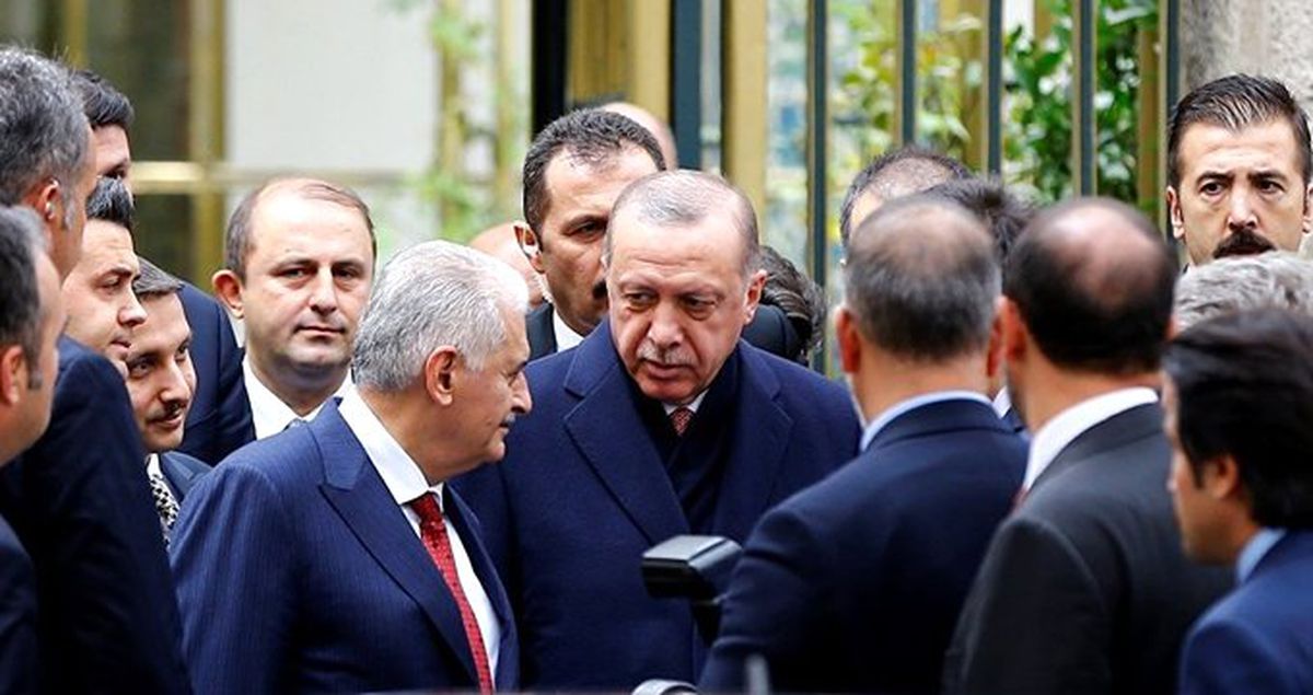 Dolmabahçe'de 3,5 Saatlik Seçim Toplantısı! Erdoğan Kurmaylarıyla Buluştu