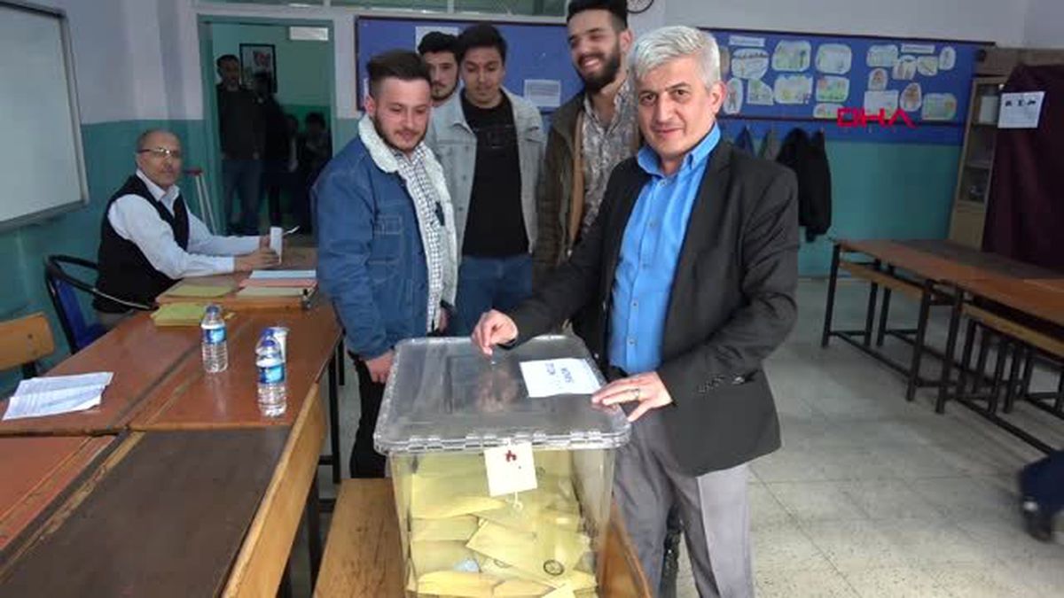 Karabük Umre, Çeyrek Altın ve Bulaşık Makinesi Sözü Veren Muhtar Adayı 7'nci Oldu