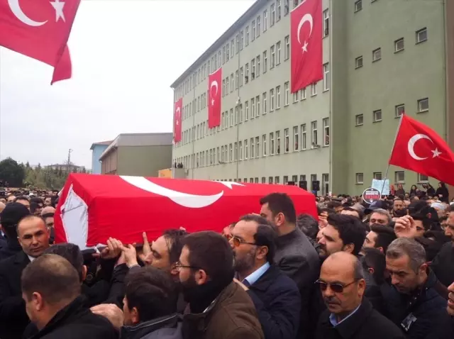 Necmeddin Öğretmene Son Görev