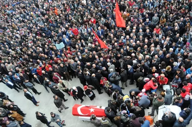 Necmeddin Öğretmene Son Görev