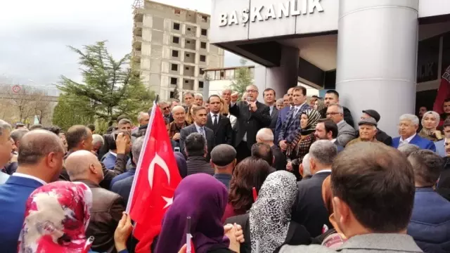 Pazarcık Belediye Başkanı Yılmazcan, Mazbatasını Aldı Pazarcık Belediye Başkanı Yılmazcan, Mazbatasını Aldı