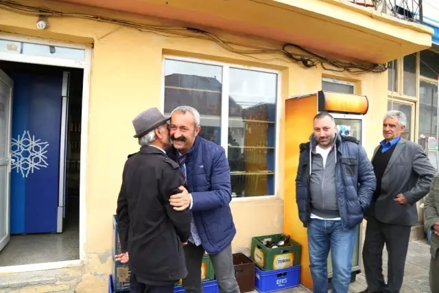 Sarıgül, Ovacık'ta Komünist Başkandan Görevi Devraldı Sarıgül, Ovacık'ta Komünist Başkandan Görevi Devraldı
