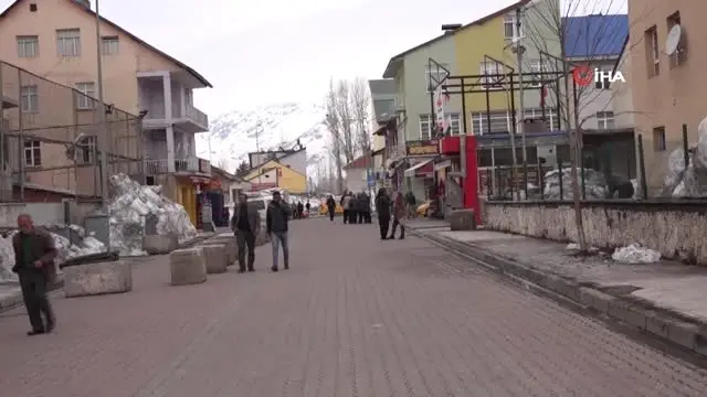 Sarıgül, Ovacık'ta Komünist Başkandan Görevi Devraldı Sarıgül, Ovacık'ta Komünist Başkandan Görevi Devraldı