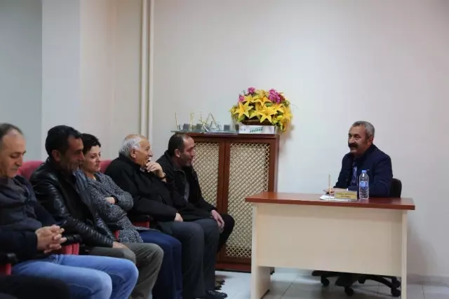 Sarıgül, Ovacık'ta Komünist Başkandan Görevi Devraldı Sarıgül, Ovacık'ta Komünist Başkandan Görevi Devraldı