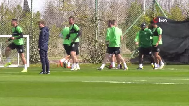 A. Konyaspor'da M. Başakşehir Hazırlıklarını Sürdürüyor A. Konyaspor'da M. Başakşehir Hazırlıklarını Sürdürüyor