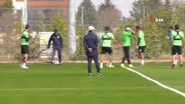 A. Konyaspor'da M. Başakşehir Hazırlıklarını Sürdürüyor A. Konyaspor'da M. Başakşehir Hazırlıklarını Sürdürüyor