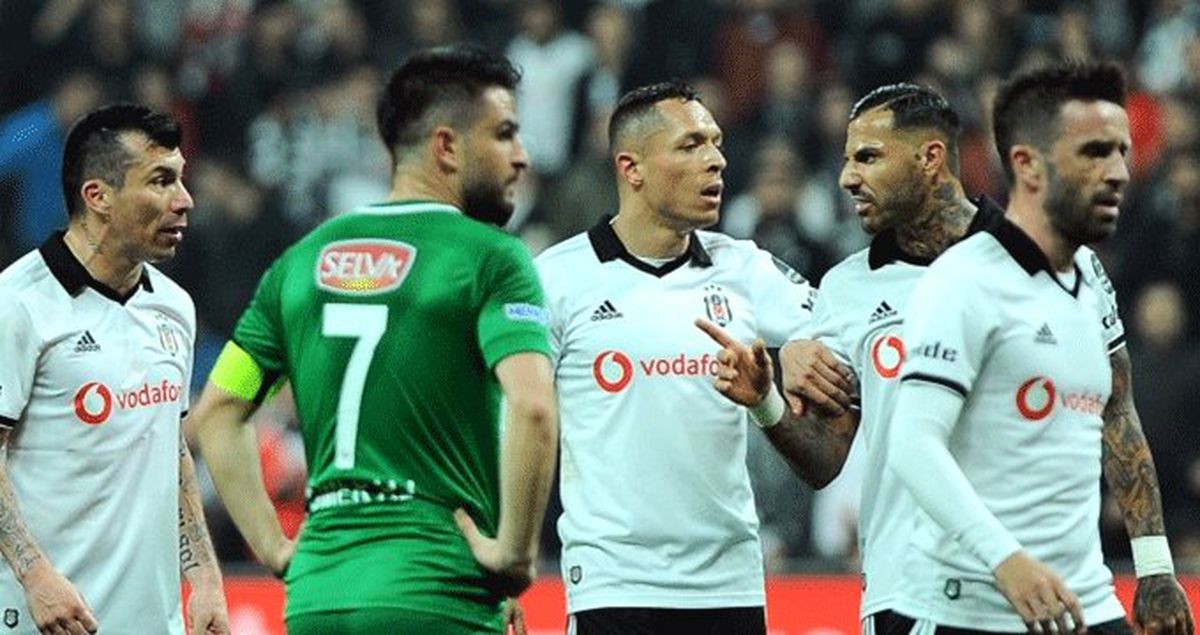 Adriano'nun Vergi Kaçırdığı Gerekçesiyle 3 Yıl Hapsi İsteniyor