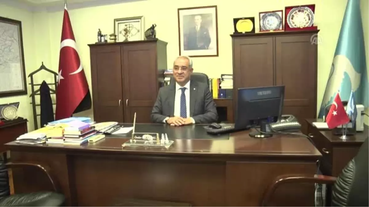 Aksakal: 'Belediye Başkanlarımıza CHP'ye Geçme Teklifleri Yapıldı'