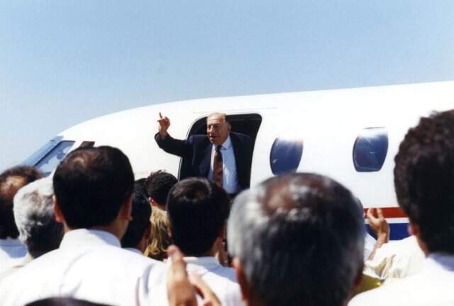 Alparslan Türkeş Kimdir?