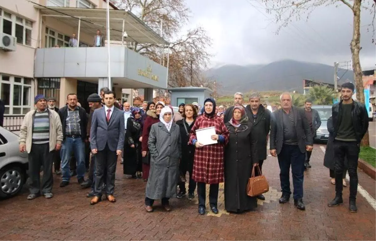 Bağımsız Girip Seçimi Kazanan Fethiye Atlı Mazbatasını Aldı