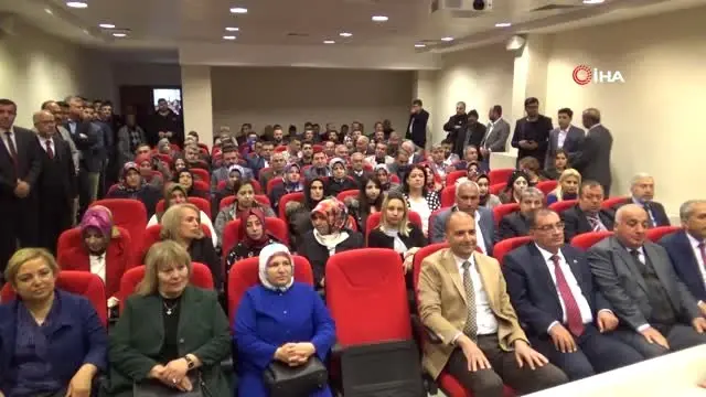 Başkan Bulut ile Meclis Üyeleri Mazbatalarını Aldı Başkan Bulut ile Meclis Üyeleri Mazbatalarını Aldı