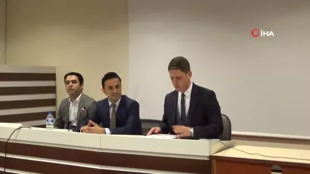 Başkan Bulut ile Meclis Üyeleri Mazbatalarını Aldı Başkan Bulut ile Meclis Üyeleri Mazbatalarını Aldı