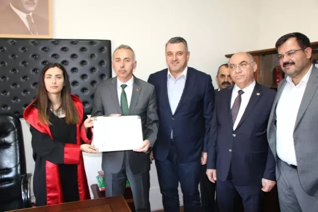 Başkan Öztürk: 'Hemşehrilerimizin Hizmetkarı Olmaya Devam Edeceğiz' Başkan Öztürk: 'Hemşehrilerimizin Hizmetkarı Olmaya Devam Edeceğiz'