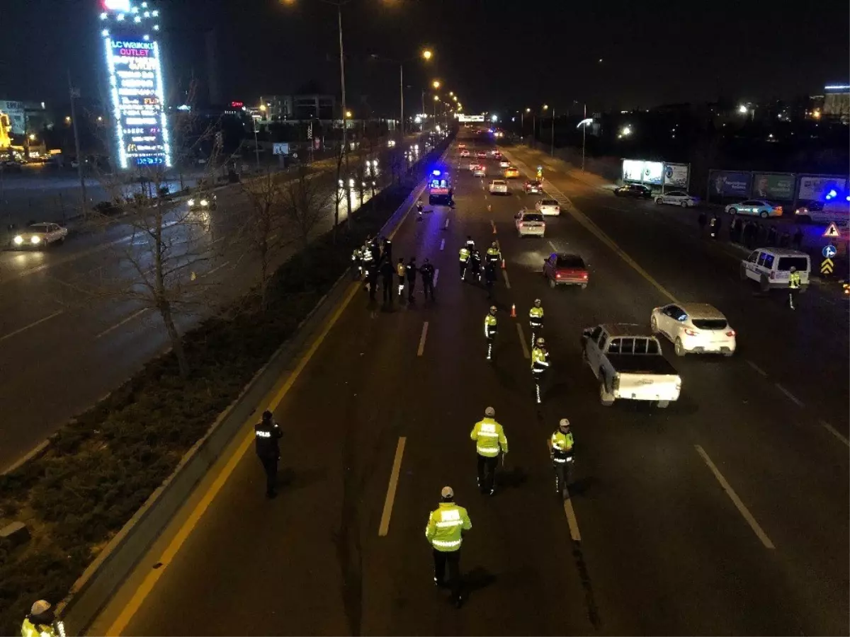 Başkent'te Yolun Karşısına Geçmek İsteyen Kişiye Araba Çarptı: 1 Ölü, 1 Yaralı