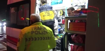 Bursa'daki Kazada Otomobil Dükkana Girdi
