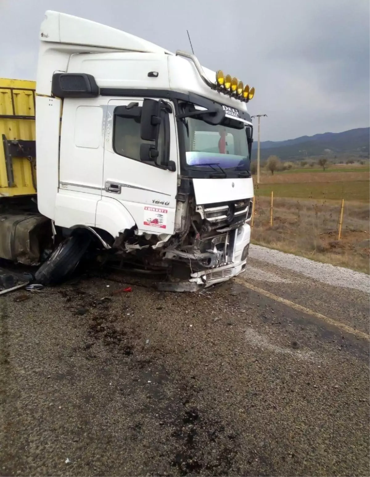 Denizli'de Trafik Kazası 1'i Ağır 2 Yaralı