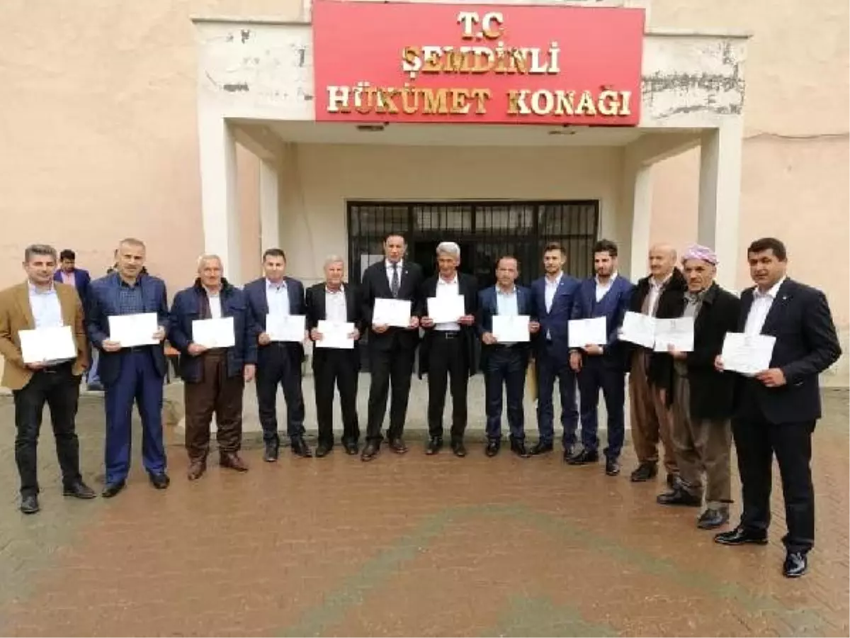 Derecik'te Ak Partili Çetinkaya, Mazbatasını Aldı