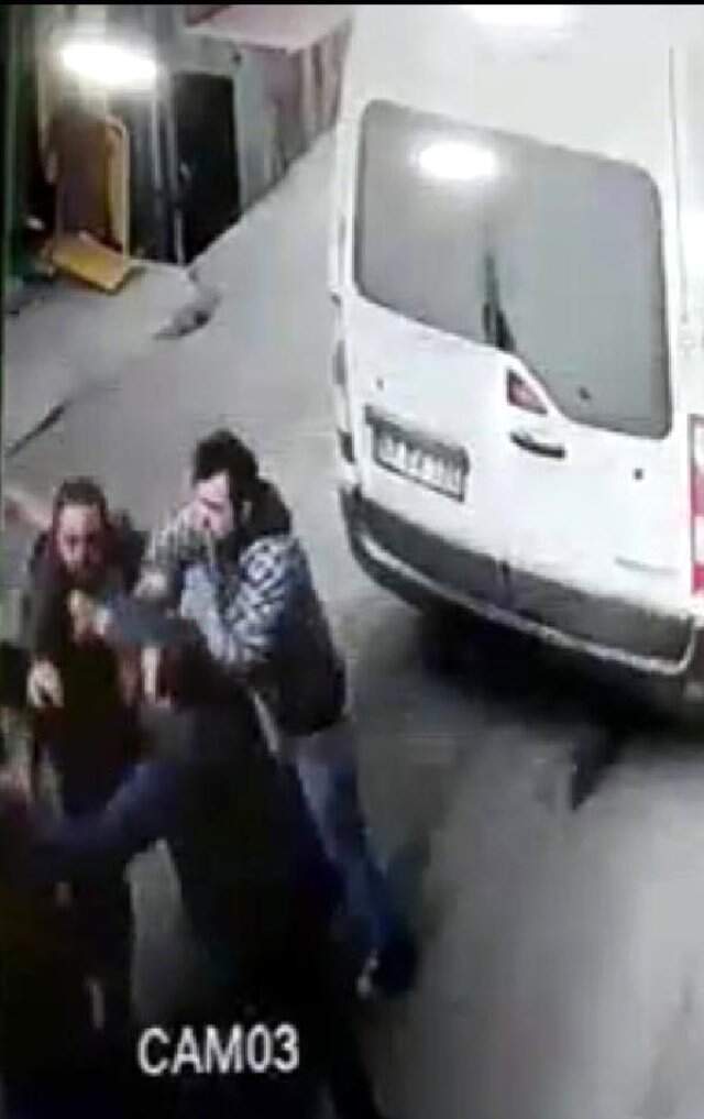 Fırıncı Aile, Ucuza Ekmek Satan Rakiplerinin Burnunu Kırdı