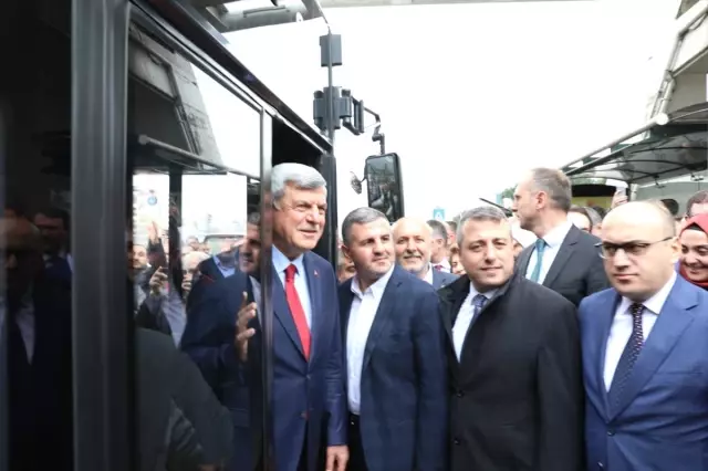 Görevi Devreden Başkan Eve Otobüsle Gitti