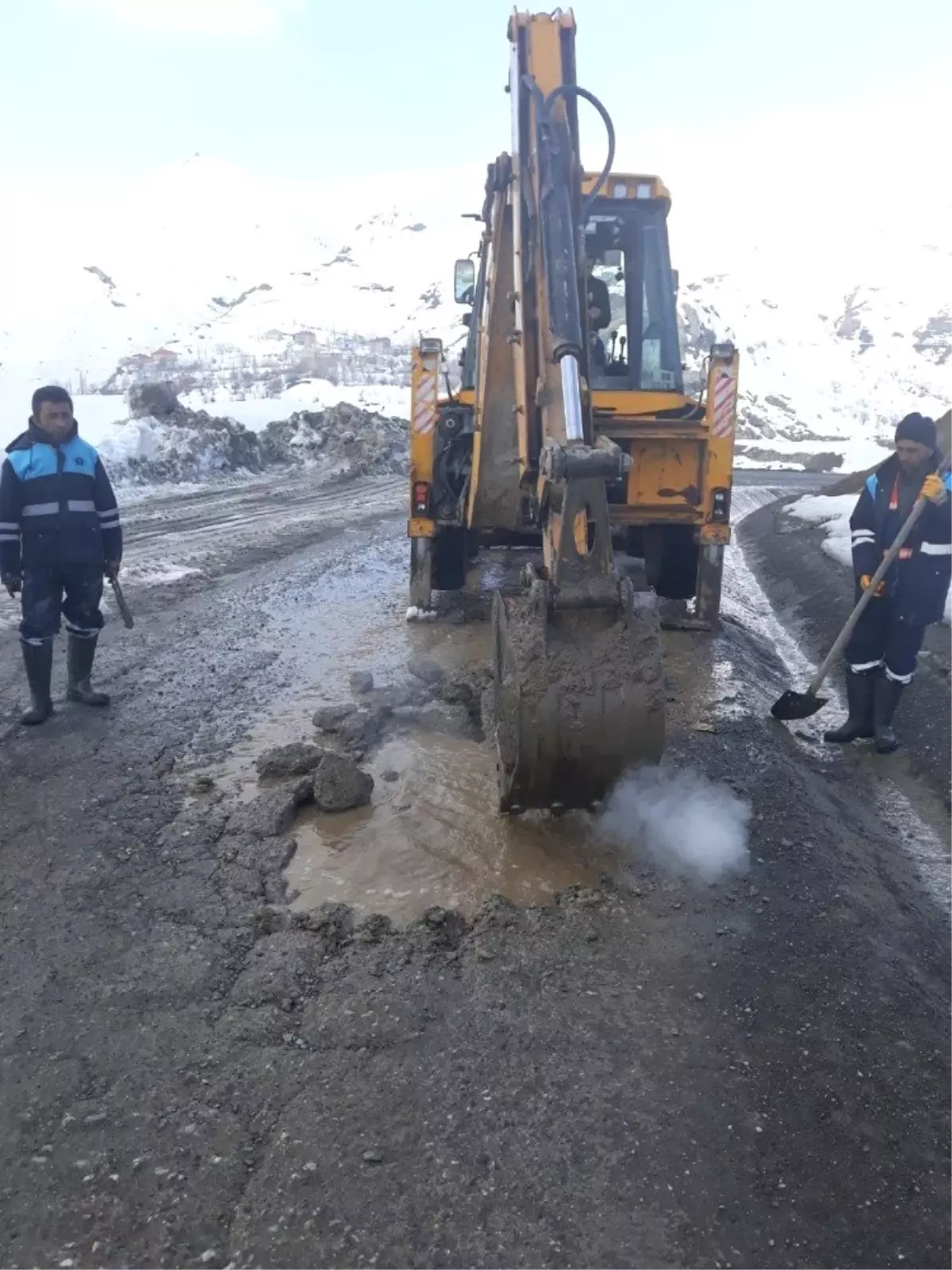 Hakkari'de Su Arızalarıyla Mücadele Çalışması