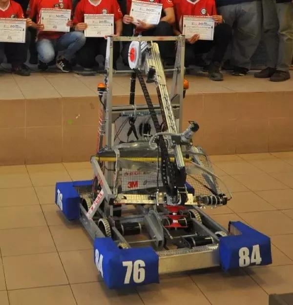 Lise Öğrencileri Gemilere Yük Taşıyacak Robot Geliştirdi