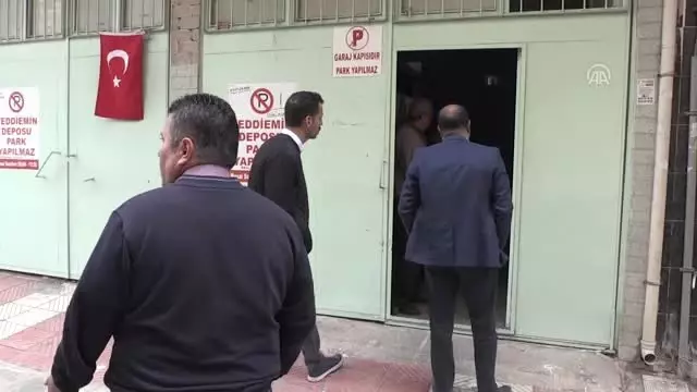 Manisaspor'un Kupalarını Kasap Satın Aldı
