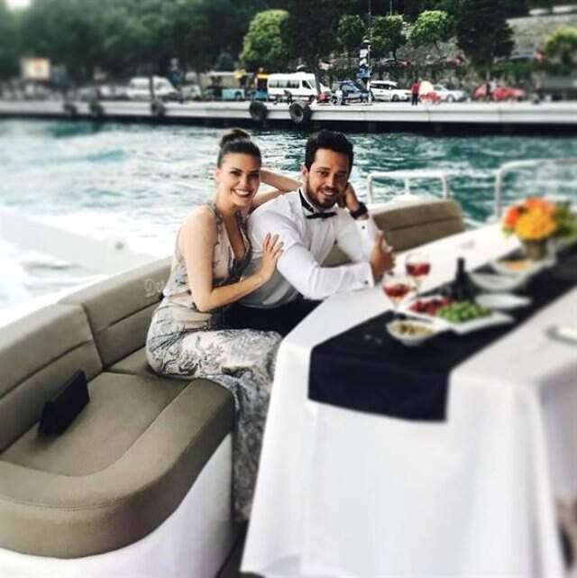 Murat Boz ve Aslı Enver'den Kafa Karıştıran Paylaşım! Nişanlandılar mı?
