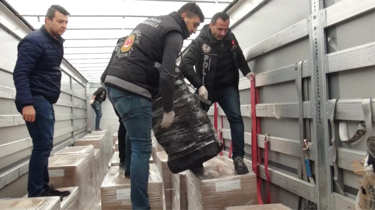 Tekirdağ'da Bavul Bavul Uyuşturucu Ele Geçirildi: Tam 131 Kilo