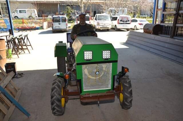 Tekirdağlı Çiftçi, Parası Yetmeyince 5 Bin Liraya Kendi Traktörünü Yaptı