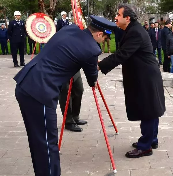 Atatürk'ün, Diyarbakır'ın Fahri Hemşehriliğini Kabulü Kutlandı Atatürk'ün, Diyarbakır'ın Fahri Hemşehriliğini Kabulü Kutlandı
