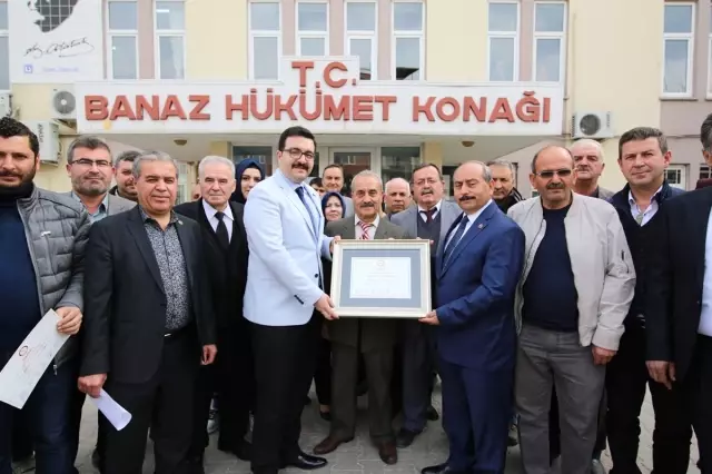 Banaz Belediye Başkanı Zafer Arpacı Mazbatasını Aldı