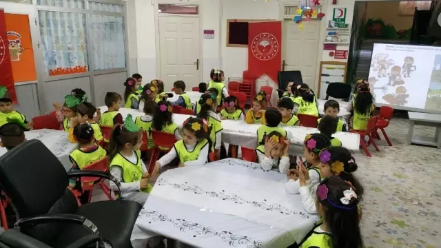 Bilecik'te 'Tohumlar Minik Ellerde Canlanıyor' Projesi Bilecik'te 'Tohumlar Minik Ellerde Canlanıyor' Projesi