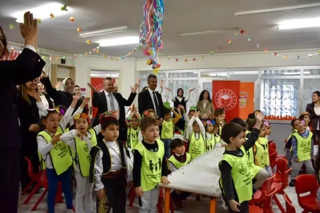 Bilecik'te 'Tohumlar Minik Ellerde Canlanıyor' Projesi Bilecik'te 'Tohumlar Minik Ellerde Canlanıyor' Projesi