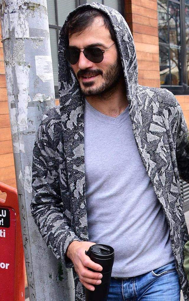 Cezaevinden Çıkan Oyuncu Ufuk Bayraktar İlk Kez Görüntülendi
